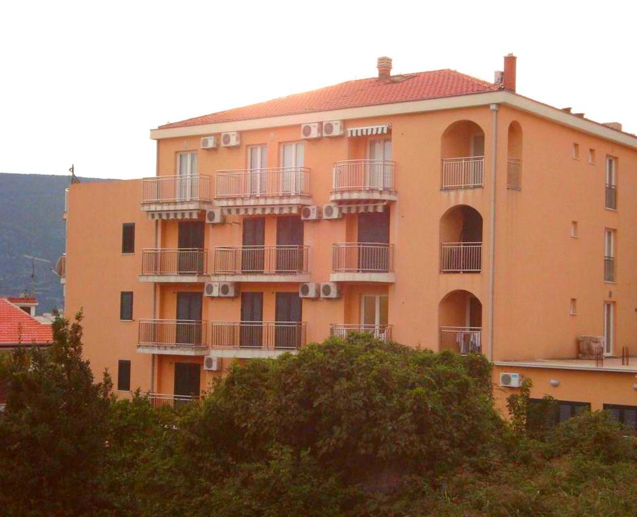 Apartments Lux Milano, Savina,Herceg-Novi Herceg Novi Buitenkant foto