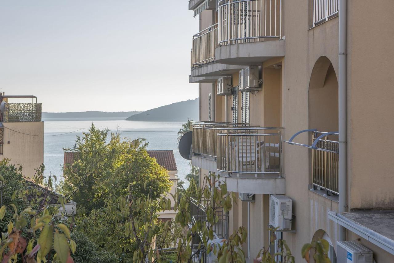 Apartments Lux Milano, Savina,Herceg-Novi Herceg Novi Buitenkant foto